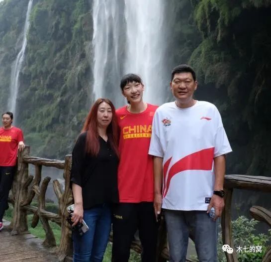 少妇111在线视频午夜小说